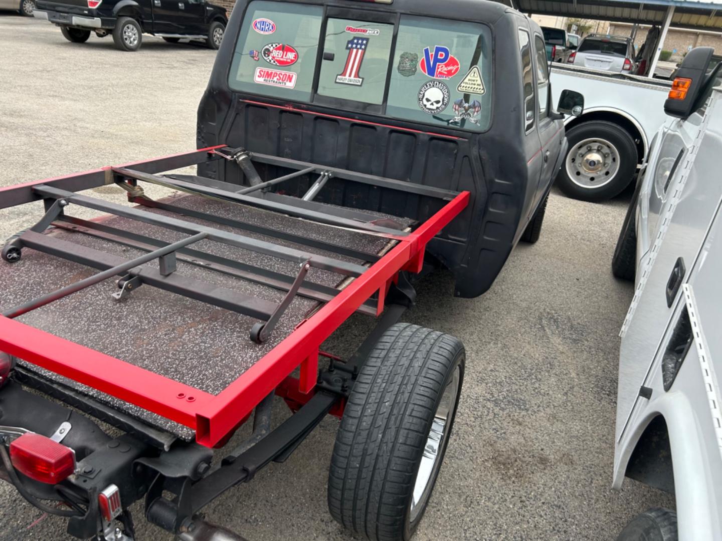 1996 Black Ford Ranger Splash SuperCab 2WD (1FTCR14UXTP) with an 3.0L V6 OHV 12V engine, located at 1687 Business 35 S, New Braunfels, TX, 78130, (830) 625-7159, 29.655487, -98.051491 - Photo#2